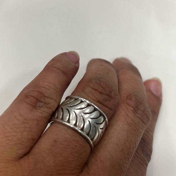 Tiffany & Co RARE Band Ring - Picture 11 of 12